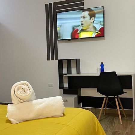 Sara Hotel 伊瓦拉 外观 照片