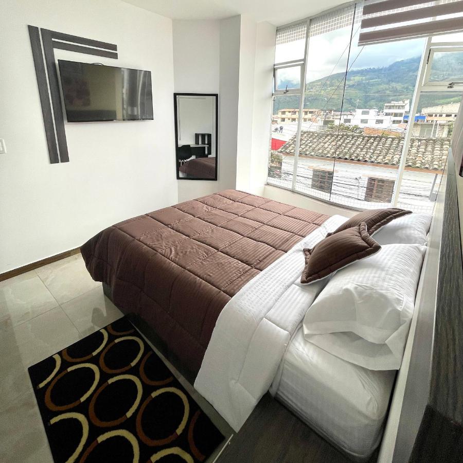 Sara Hotel 伊瓦拉 外观 照片