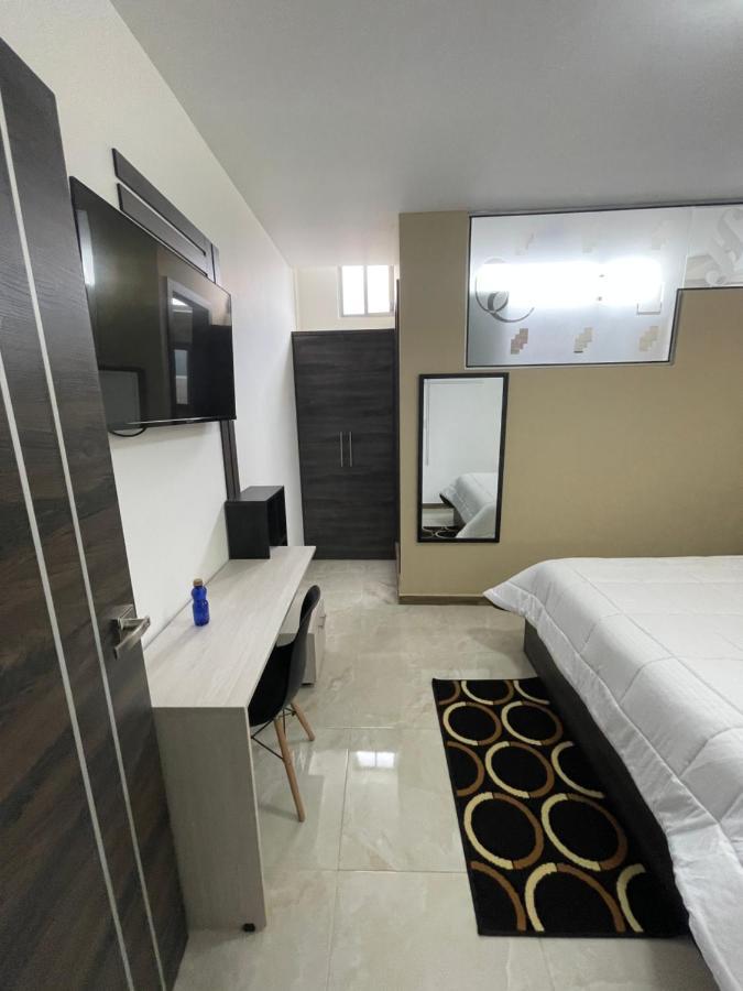 Sara Hotel 伊瓦拉 外观 照片